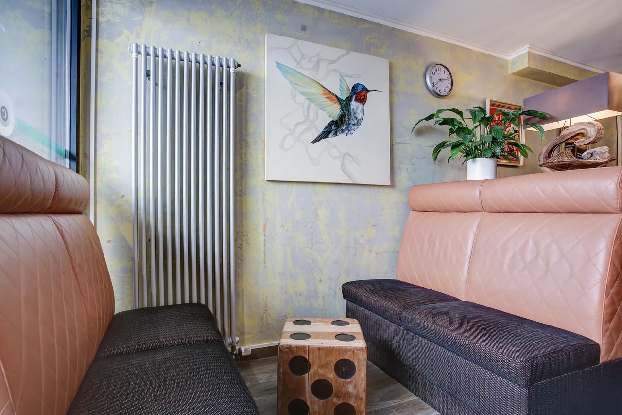 Hotel West 함브루크 외부 사진