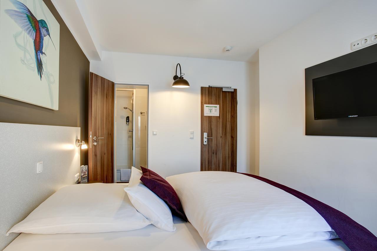 Hotel West 함브루크 외부 사진