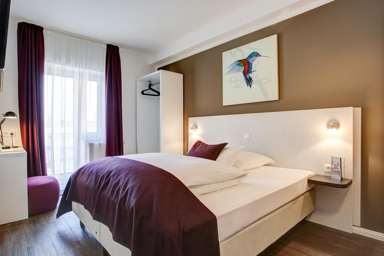 Hotel West 함브루크 외부 사진