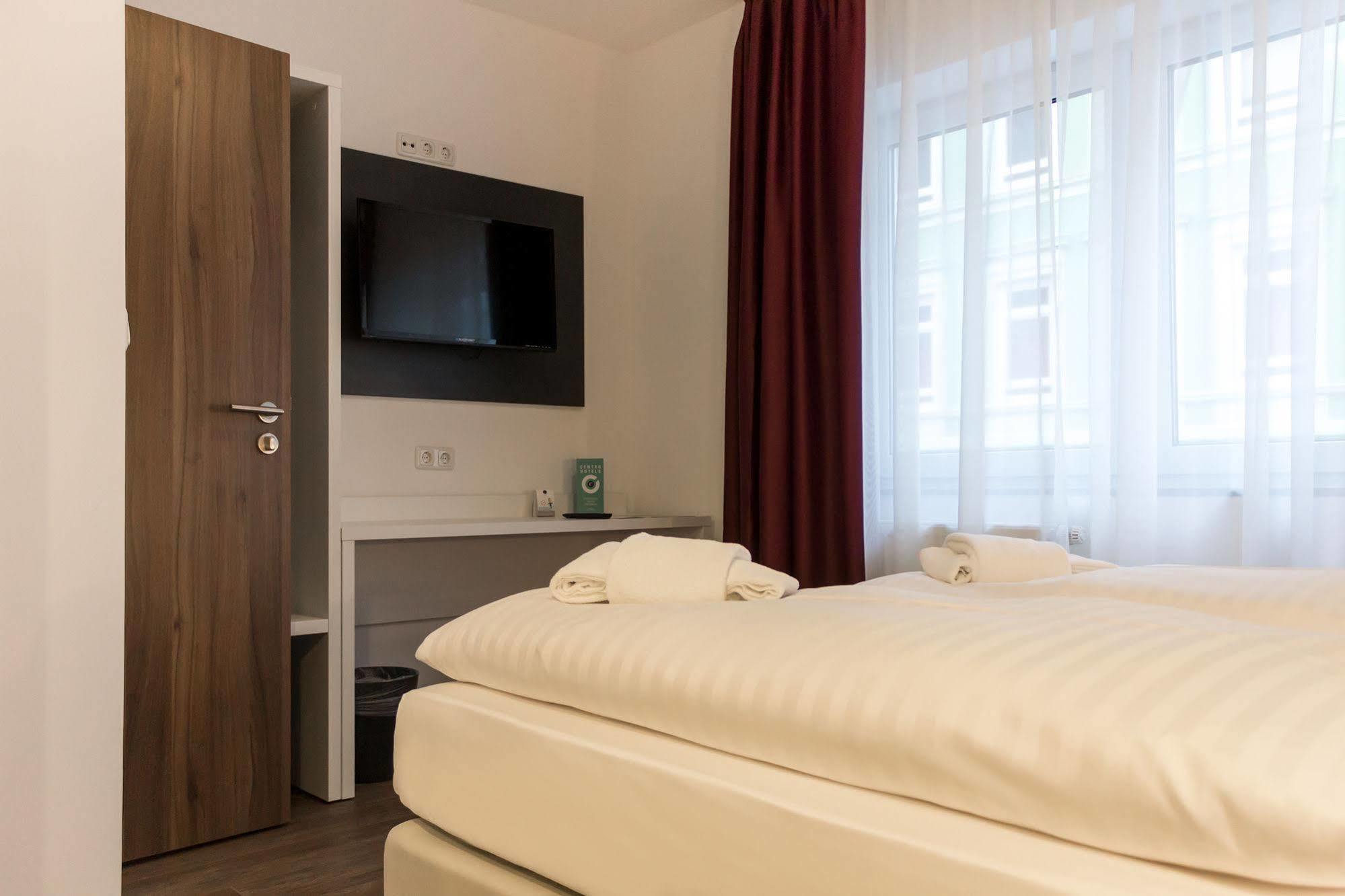 Hotel West 함브루크 외부 사진