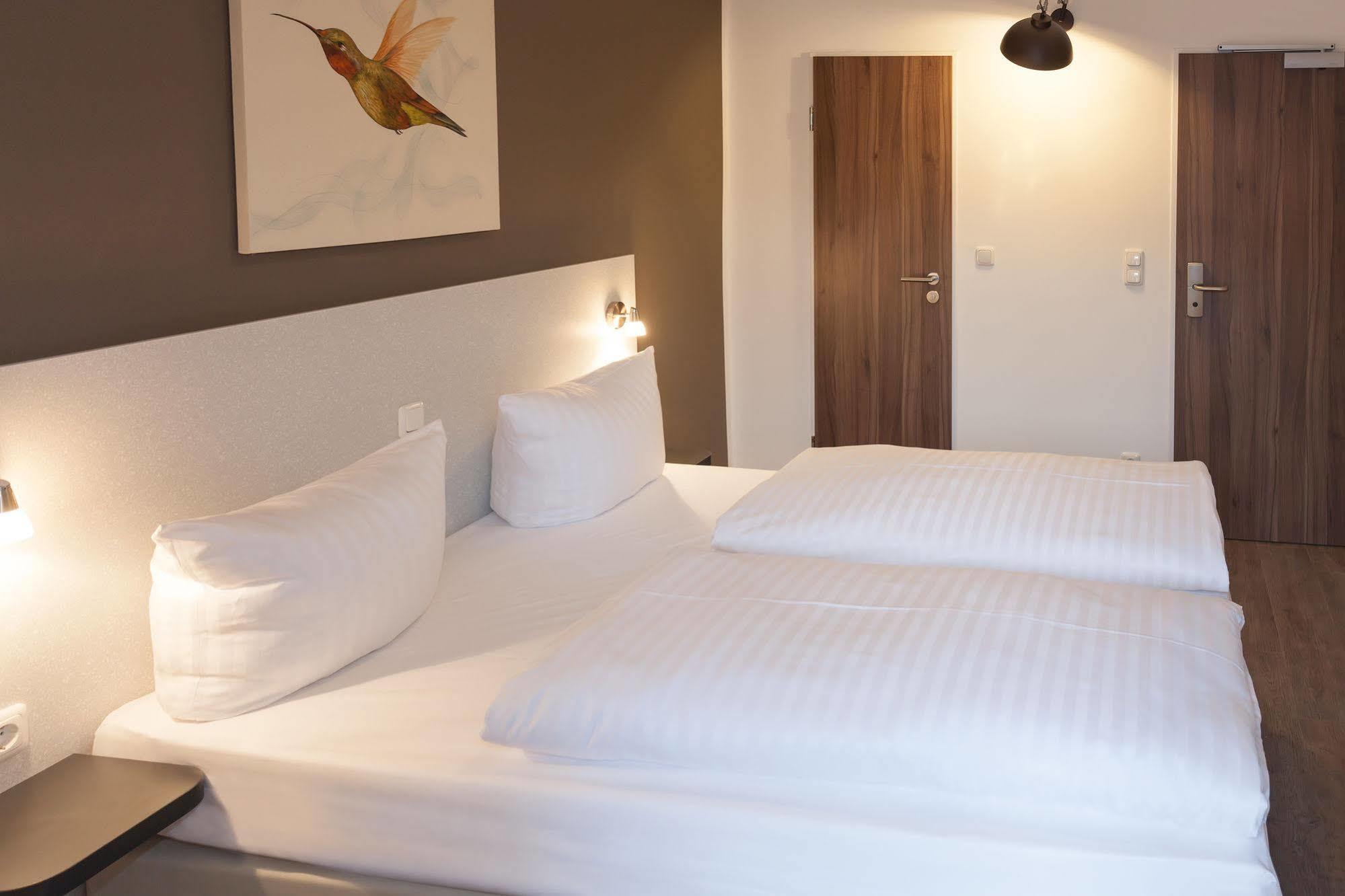 Hotel West 함브루크 외부 사진