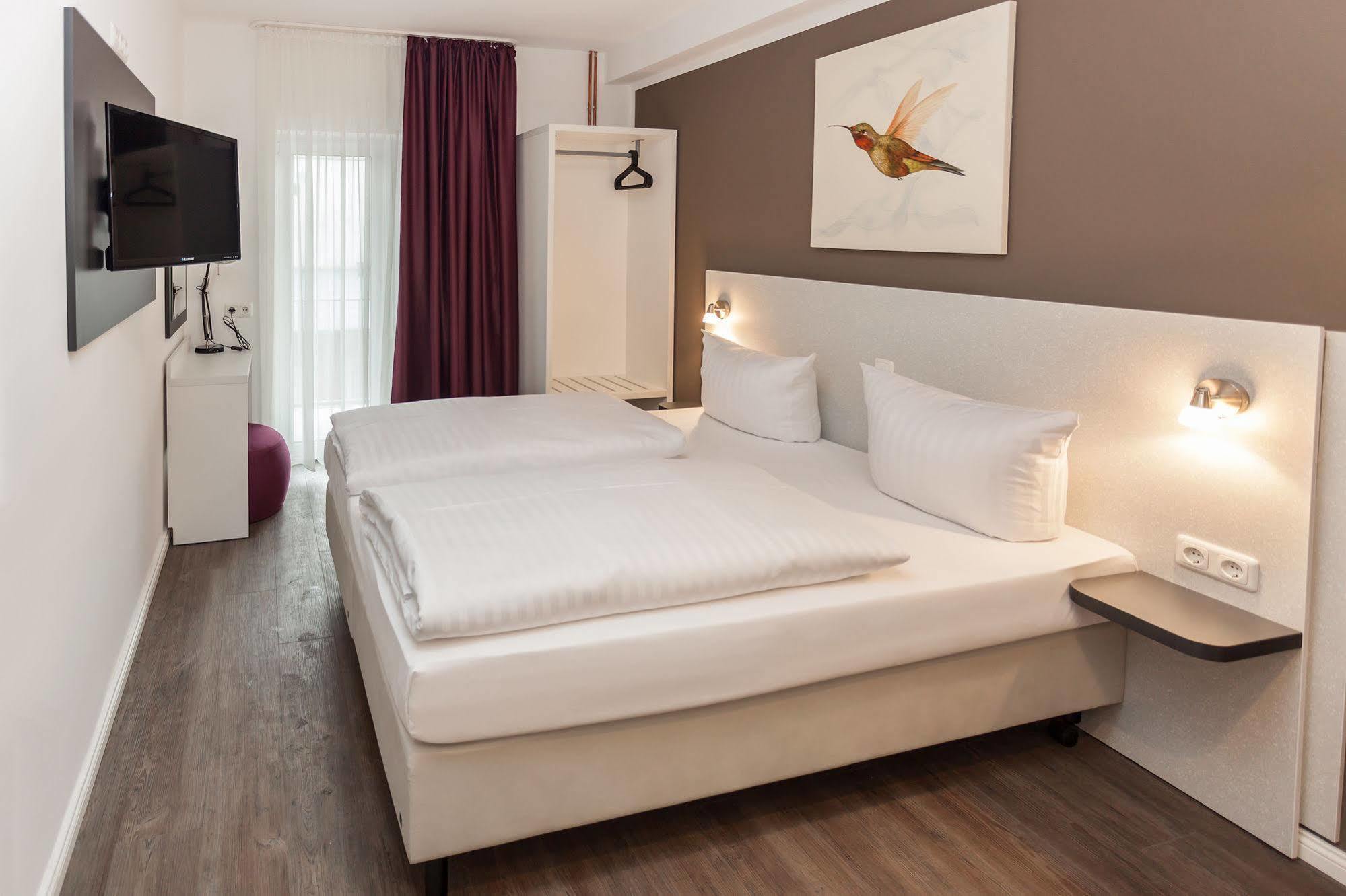 Hotel West 함브루크 외부 사진